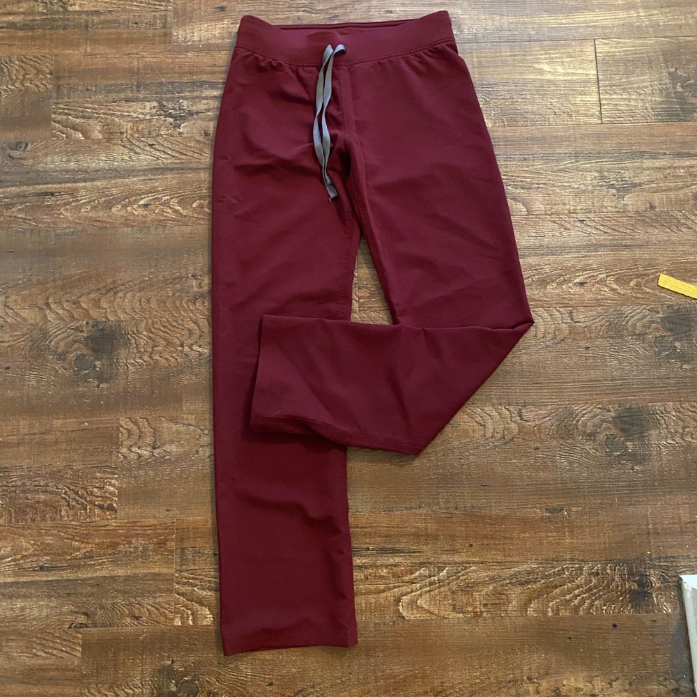 Figs Livingston Burgundy scrub pants